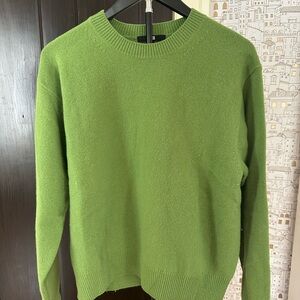 Uniqlo Vibrant Green Wool Crewneck Sweater